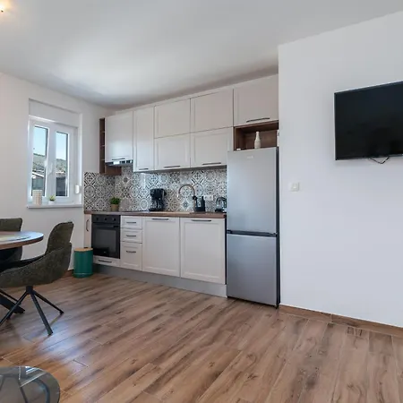 Apartman Argola *